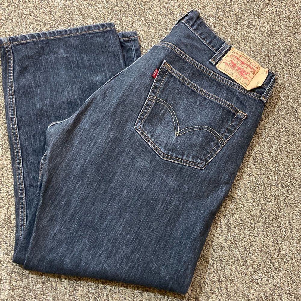VTG, 90s Levi’s 501 XX Size W40x30L Relaxed Blue Denim Jeans with Classic Fit